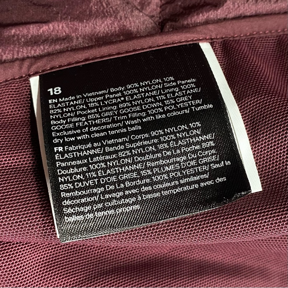 Lululemon Size 18 Down For It All Vest
Cassis - Picture 10 of 15